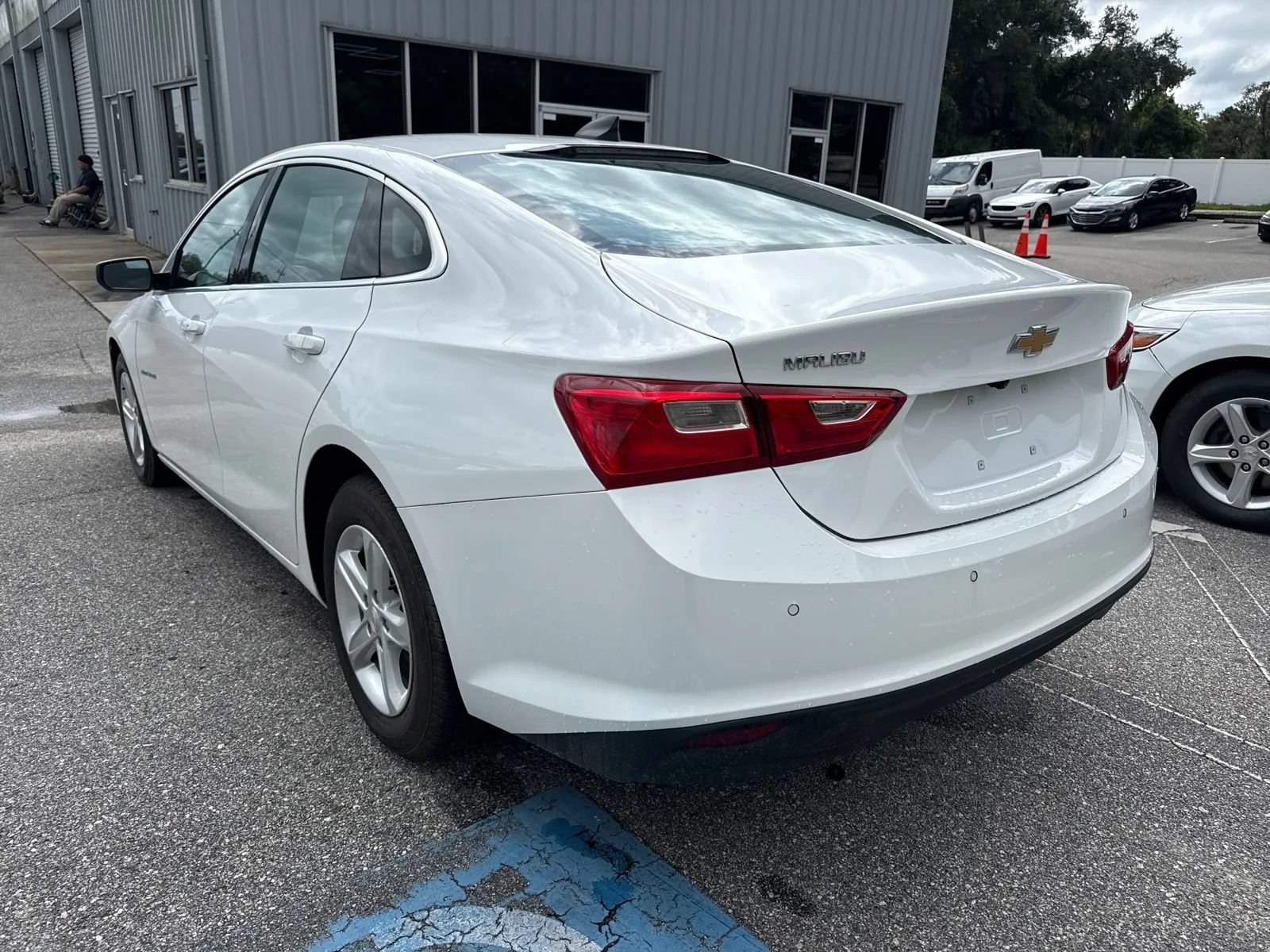 Used 2024 Chevrolet Malibu LS w/ Driver Confidence Package FWD image 11