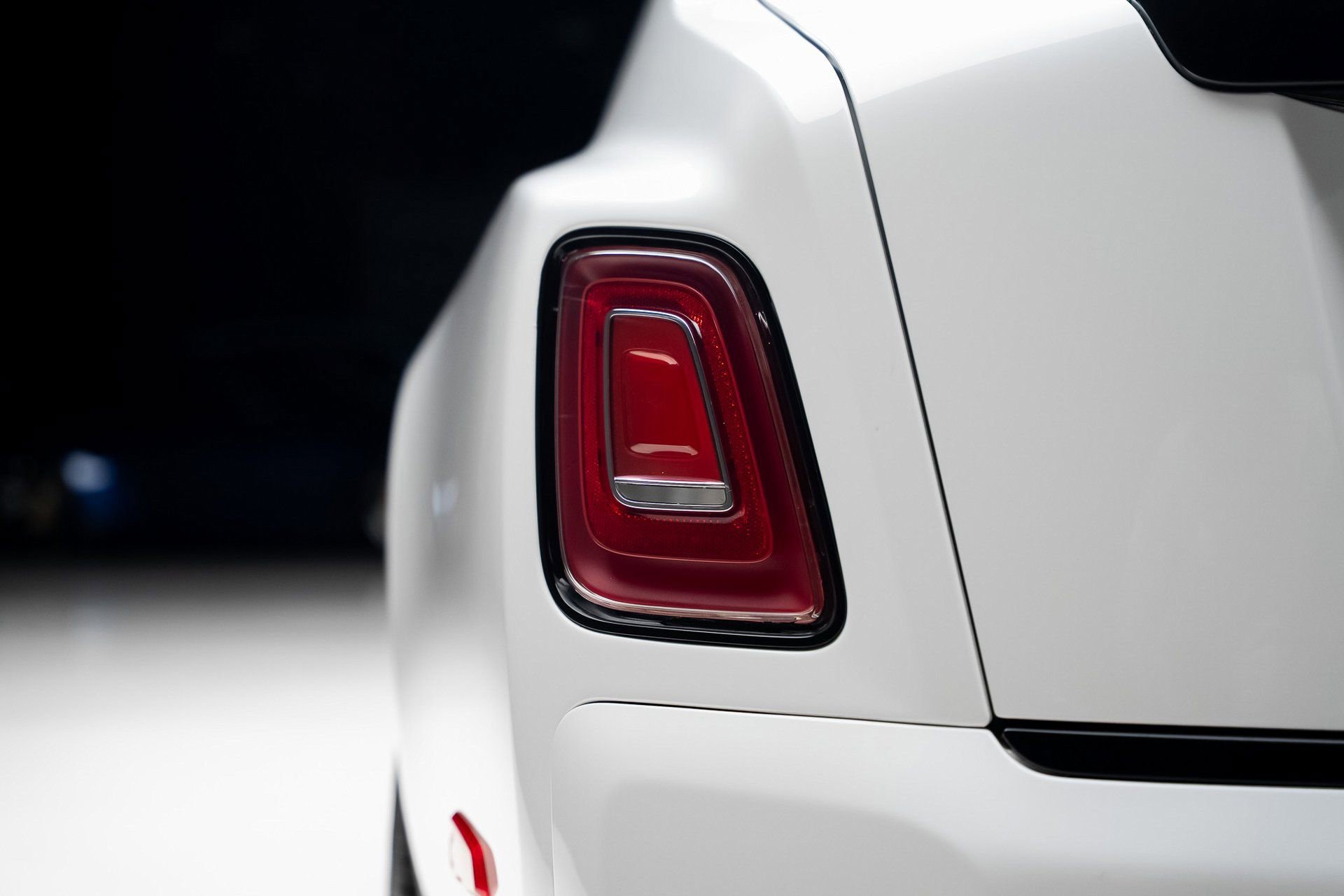 Used 2018 Rolls-Royce Phantom Sedan image 29