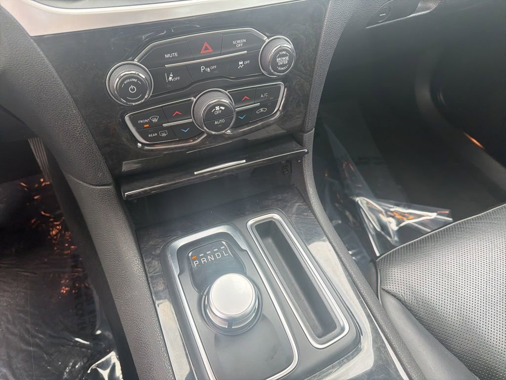 Used 2023 Chrysler 300 Touring L w/ Popular Equipment Group image 15