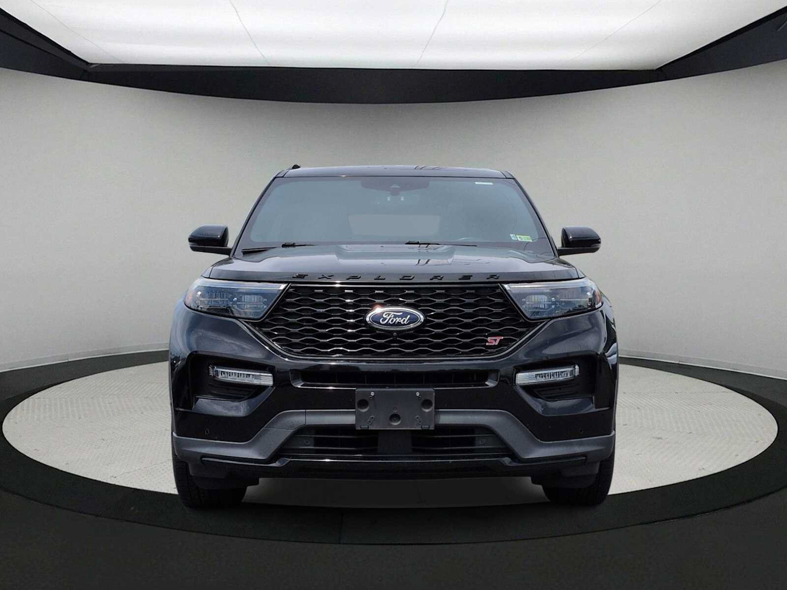 Used 2020 Ford Explorer ST AWD/4WD image 3