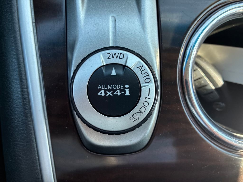 Used 2014 Nissan Pathfinder Platinum w/ Platinum Premium Package AWD/4WD image 37