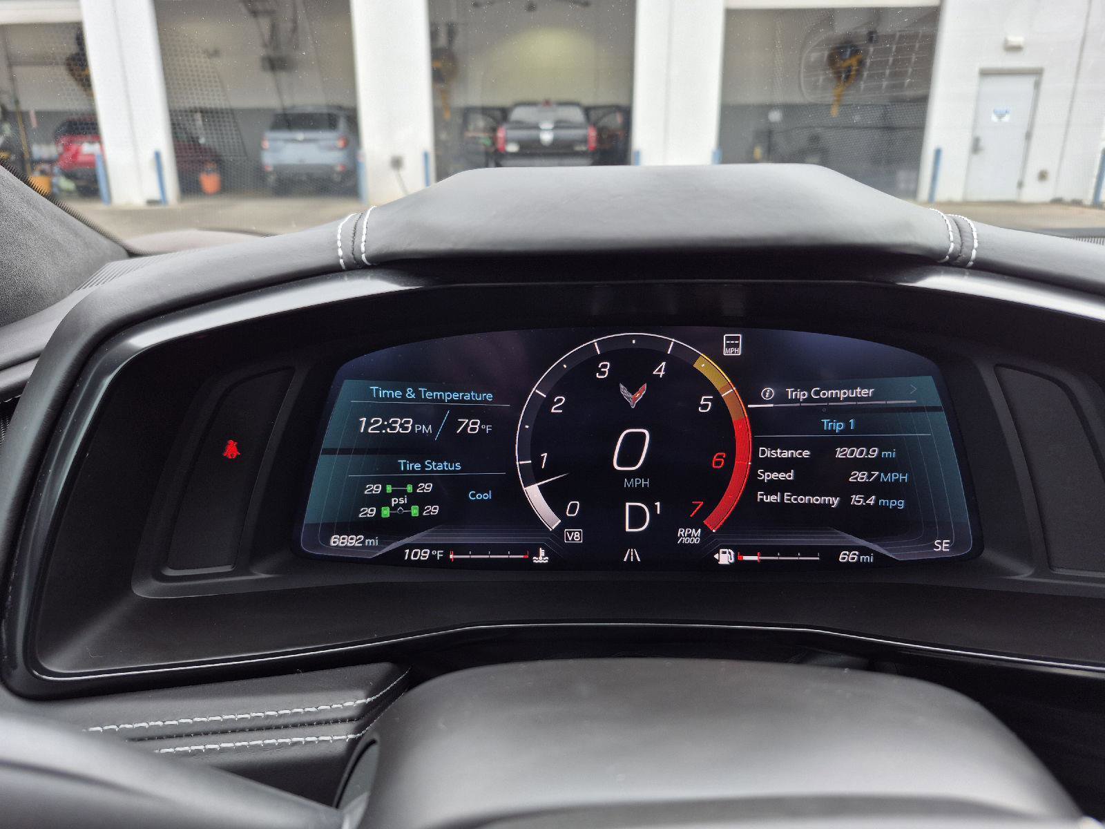 Used 2022 Chevrolet Corvette Stingray Premium Conv w/ Z51 Performance Package RWD image 11