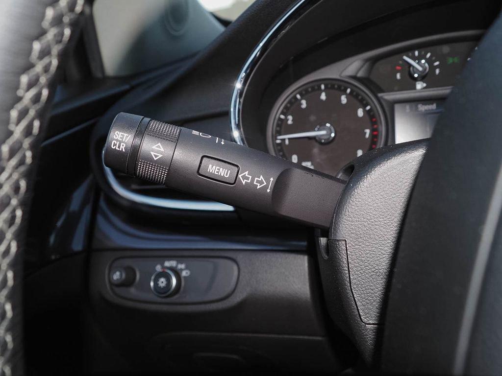 Used 2022 Buick Encore Preferred w/ Safety Package image 27