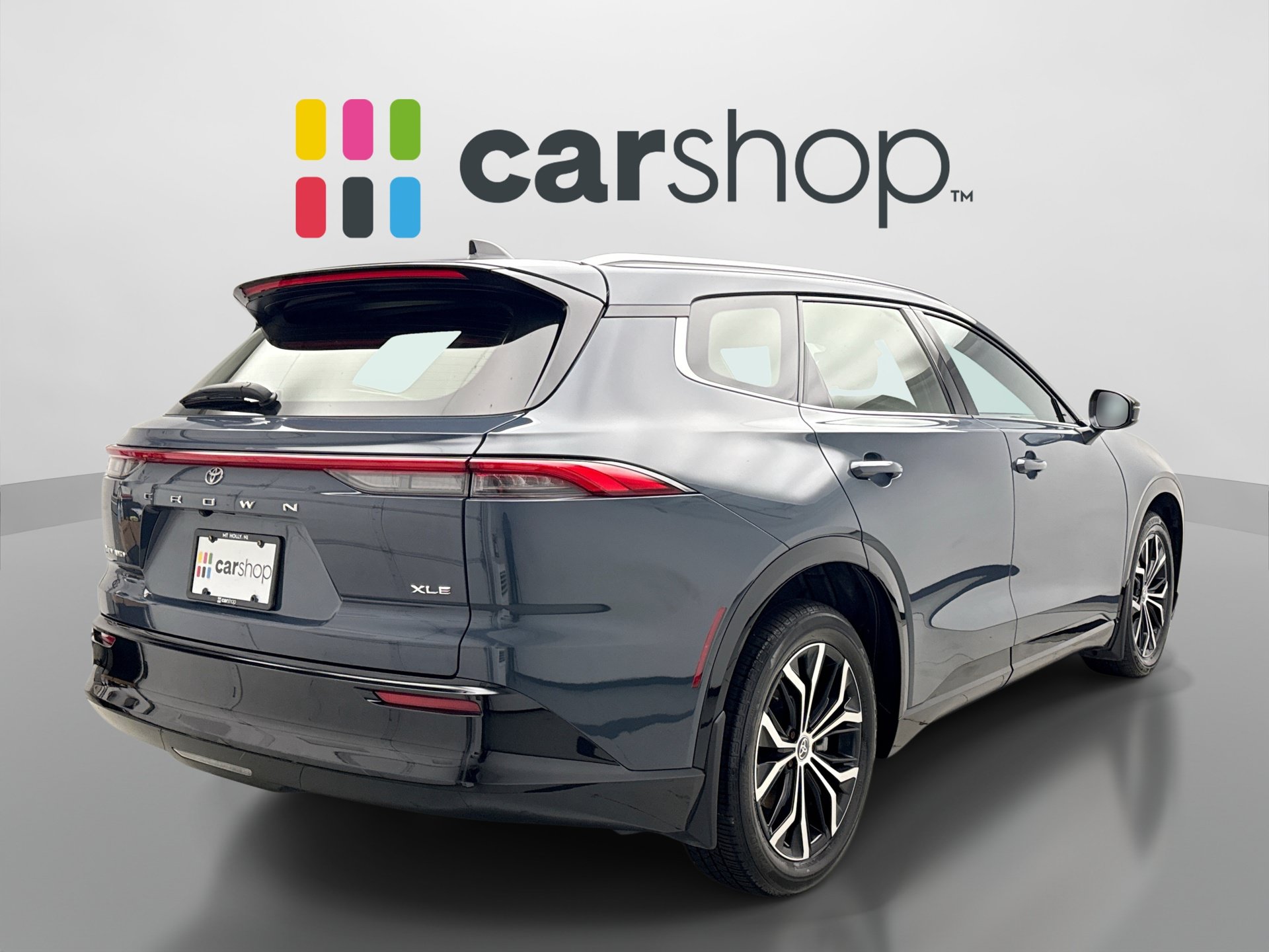 Used 2025 Toyota Crown Signia AWD/4WD image 5