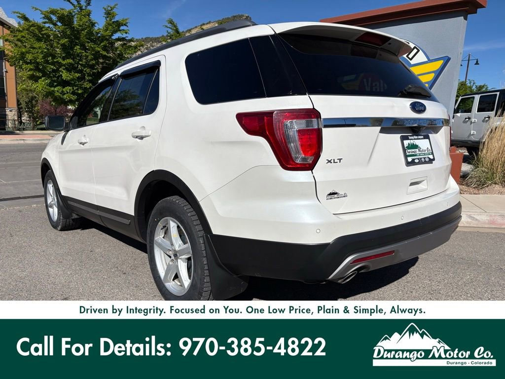 Used 2017 Ford Explorer XLT w/ Equipment Group 202A image 5