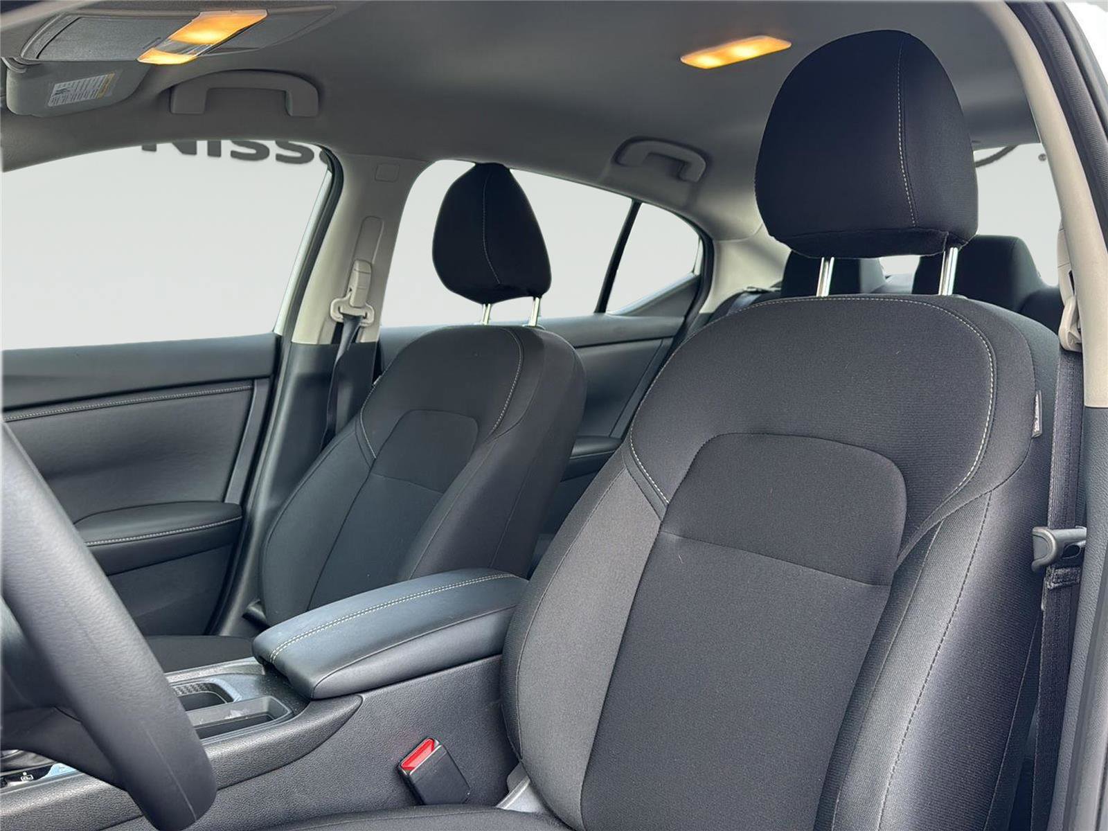 Used 2025 Nissan Sentra S FWD image 16