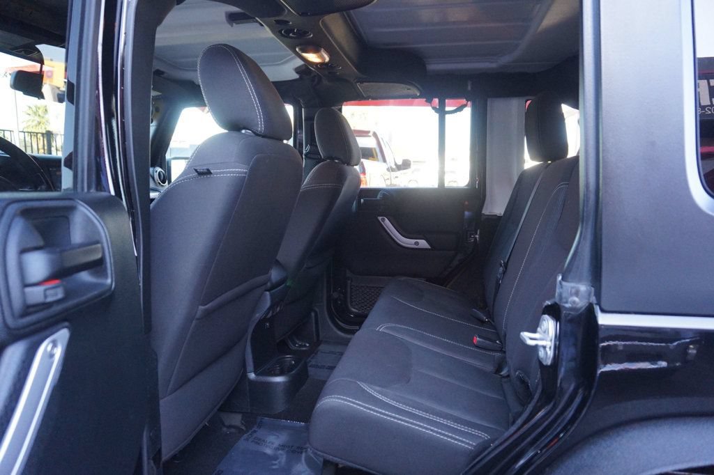 Used 2018 Jeep Wrangler Unlimited Sahara AWD/4WD image 20