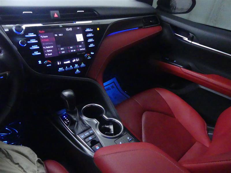 Used 2019 Toyota Camry XSE FWD image 14