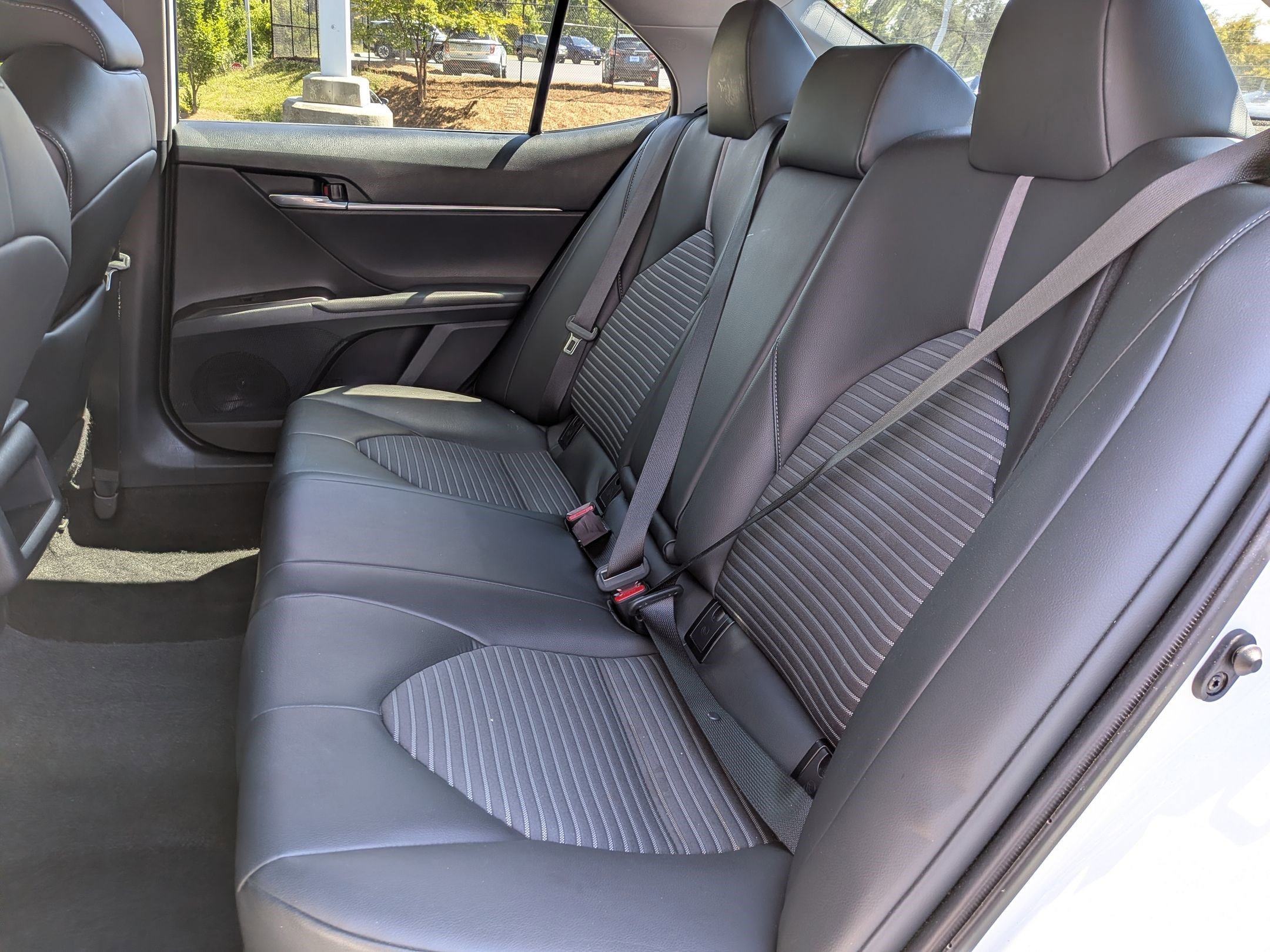 Used 2023 Toyota Camry SE FWD image 31