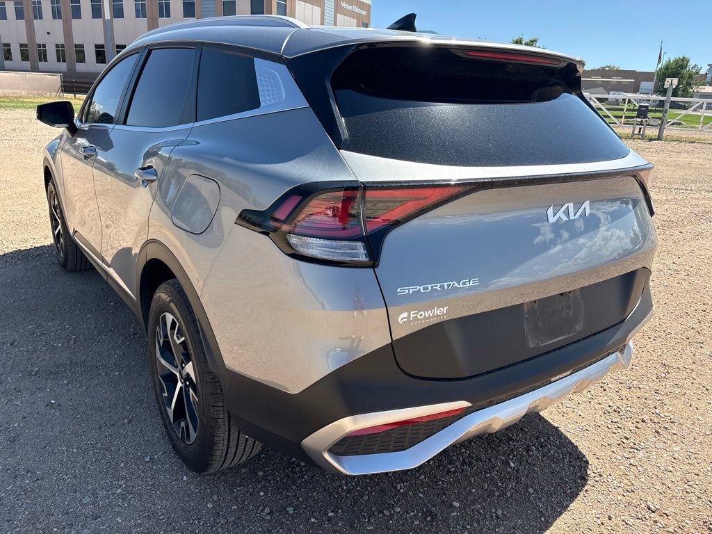 Certified 2024 Kia Sportage EX AWD/4WD image 3