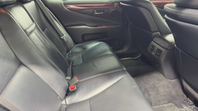 Used 2007 Lexus LS 460 RWD image 14