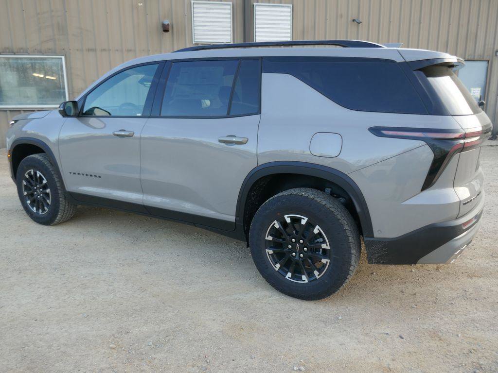 New 2026 Chevrolet Traverse Z71 w/ Enhanced Driving Package AWD/4WD image 6