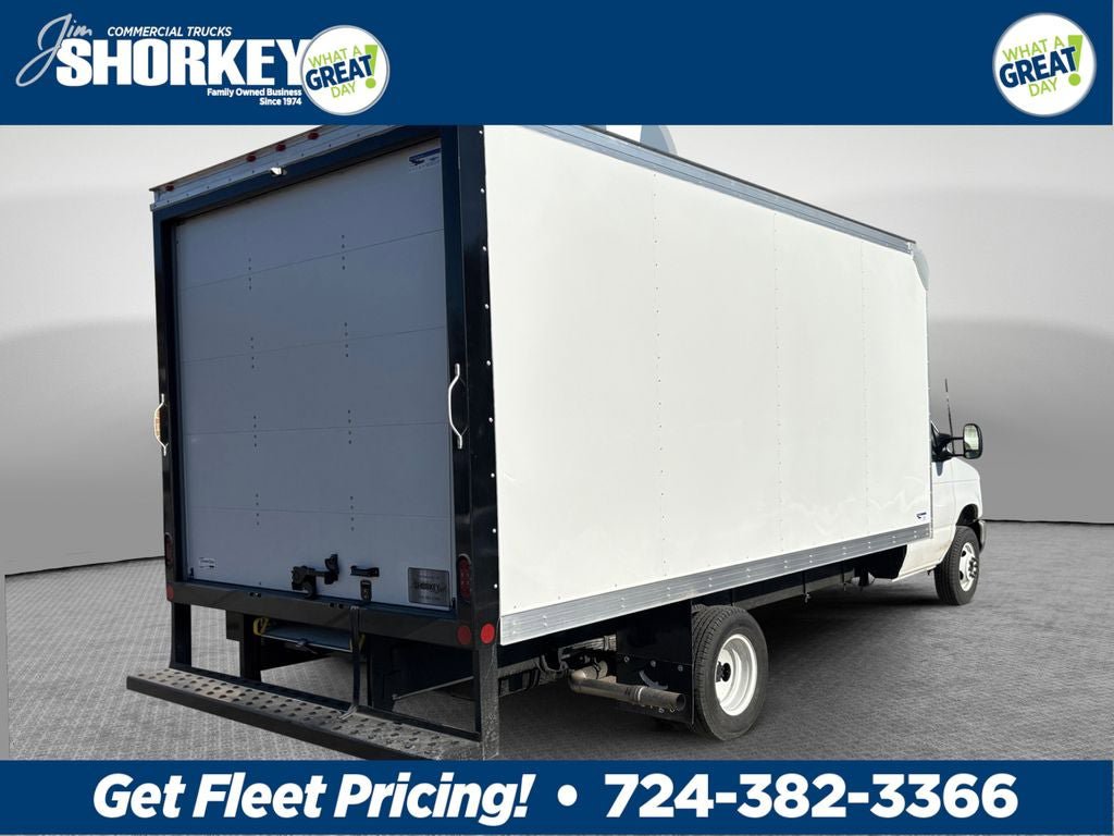 New 2026 Ford E-450 and Econoline 450 Super Duty w/ Driver's Safety Package RWD image 3