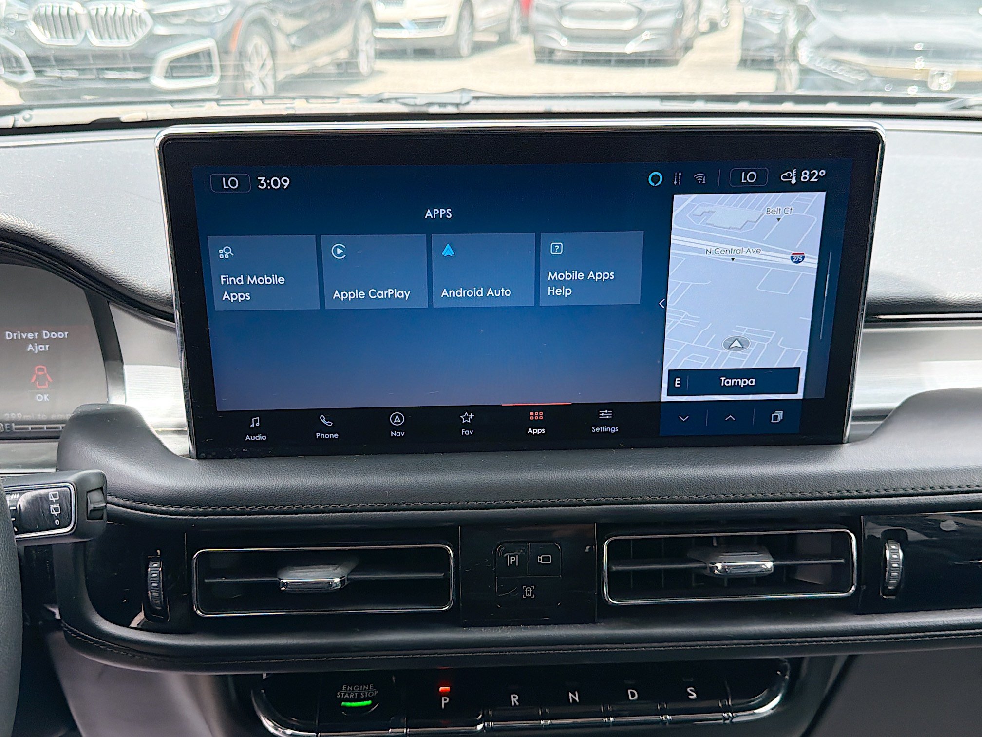 Used 2022 Lincoln Nautilus FWD w/ Premium Package image 29