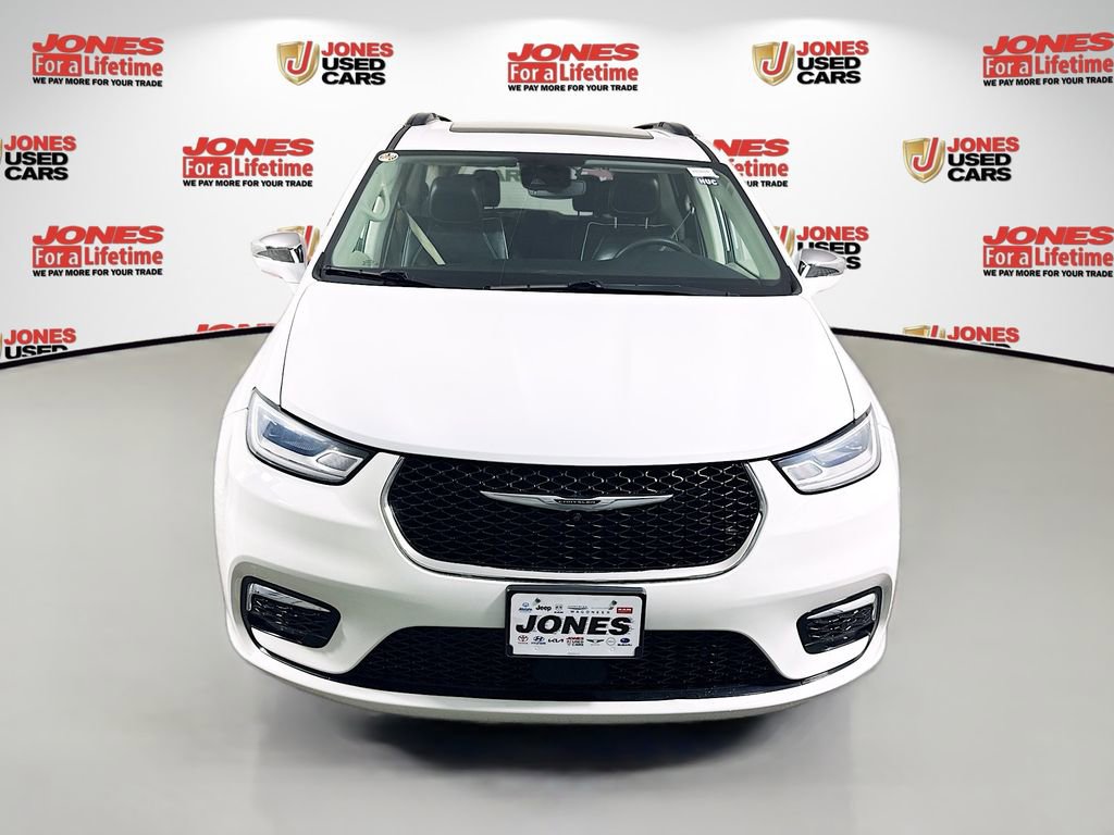 Used 2022 Chrysler Pacifica Limited FWD image 15