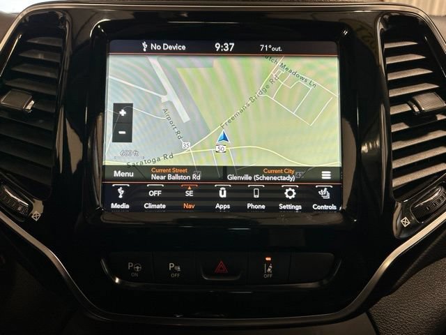 Used 2021 Jeep Cherokee Limited w/ Elite Package AWD/4WD image 29