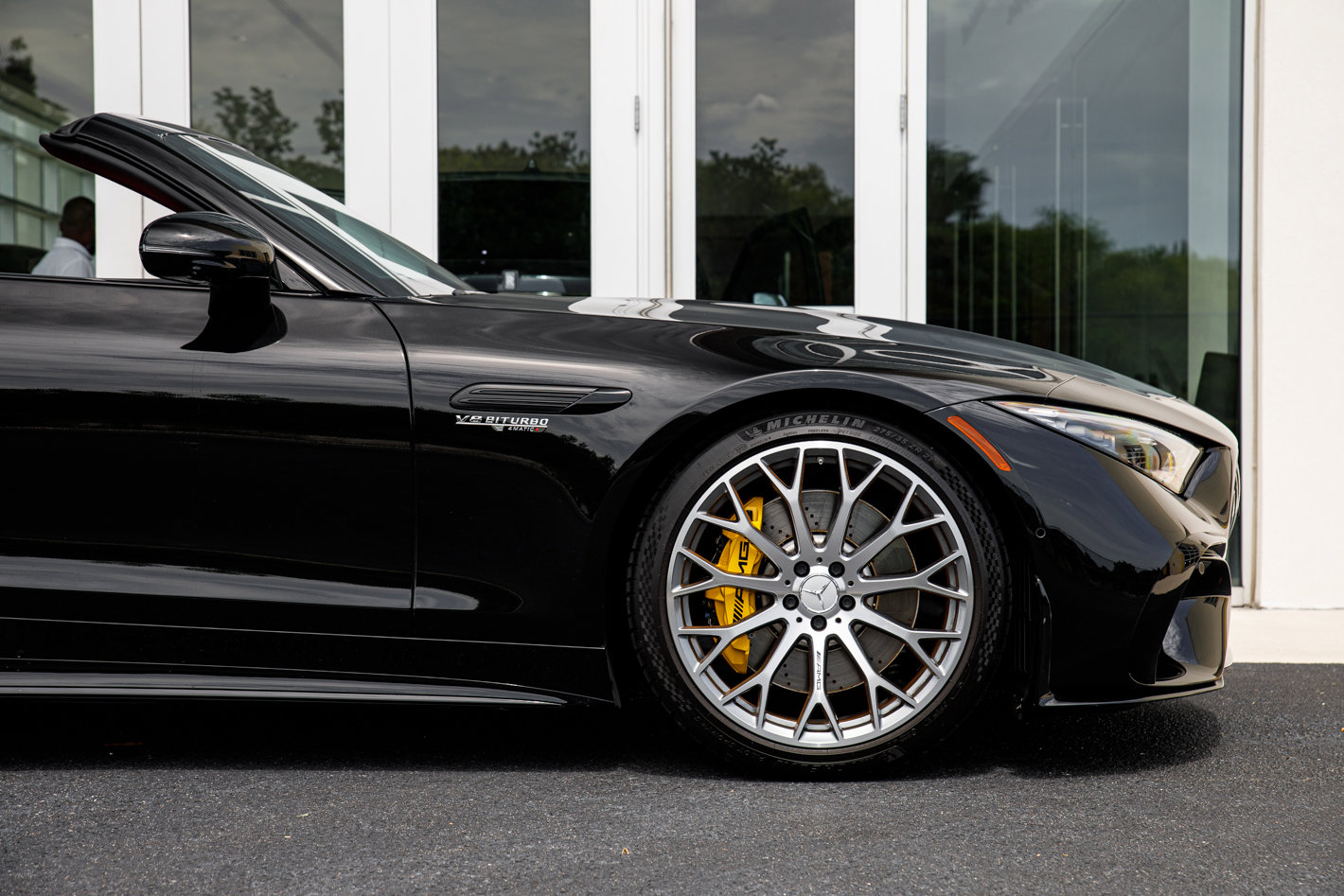 Used 2022 Mercedes-Benz SL 63 AMG 4MATIC image 22