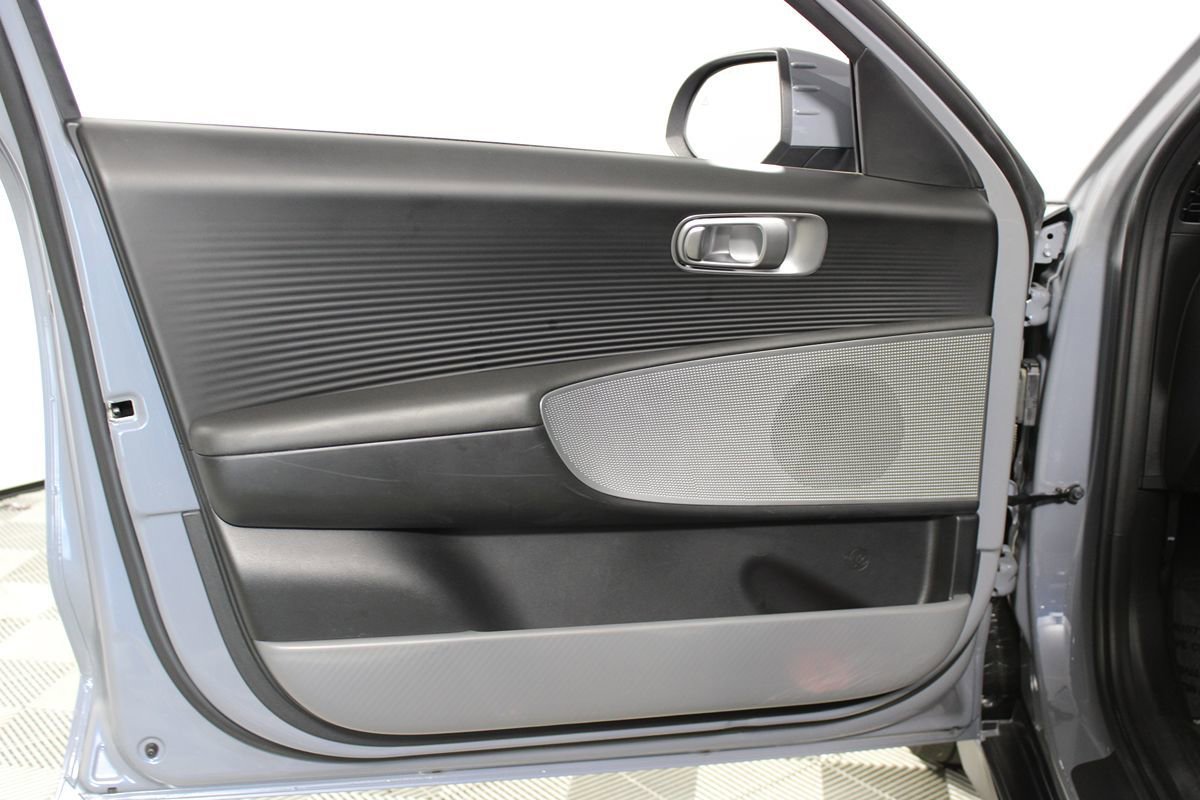 Used 2024 Hyundai Ioniq 6 SE AWD/4WD image 6
