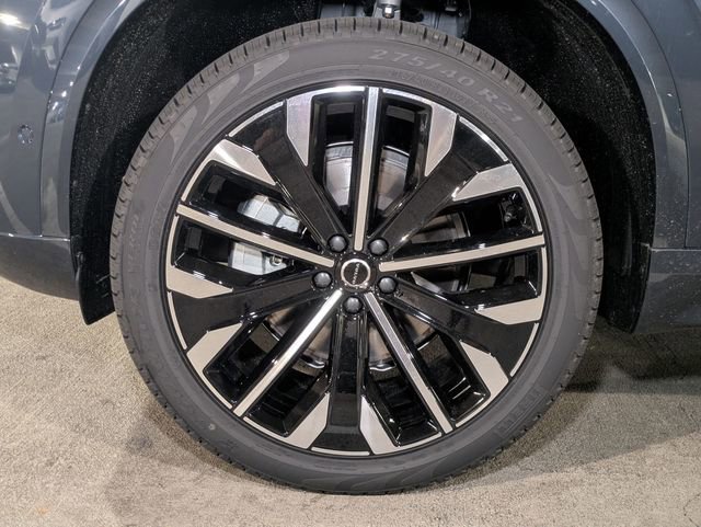 New 2026 Volvo XC90 B6 Ultra w/ Protection Package image 9