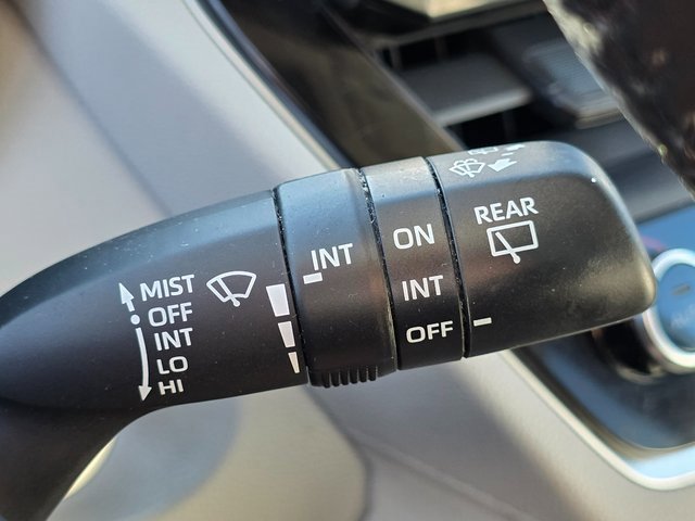 Used 2022 Toyota Corolla Cross LE image 38