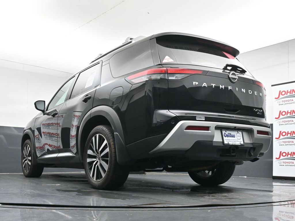 Used 2024 Nissan Pathfinder Platinum w/ Cargo Package image 42