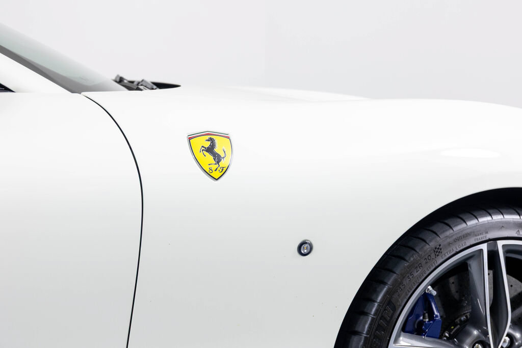 Certified 2024 Ferrari Roma Spider RWD image 26