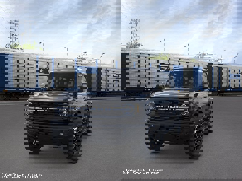 New 2026 Ford Bronco Outer Banks AWD/4WD image 2