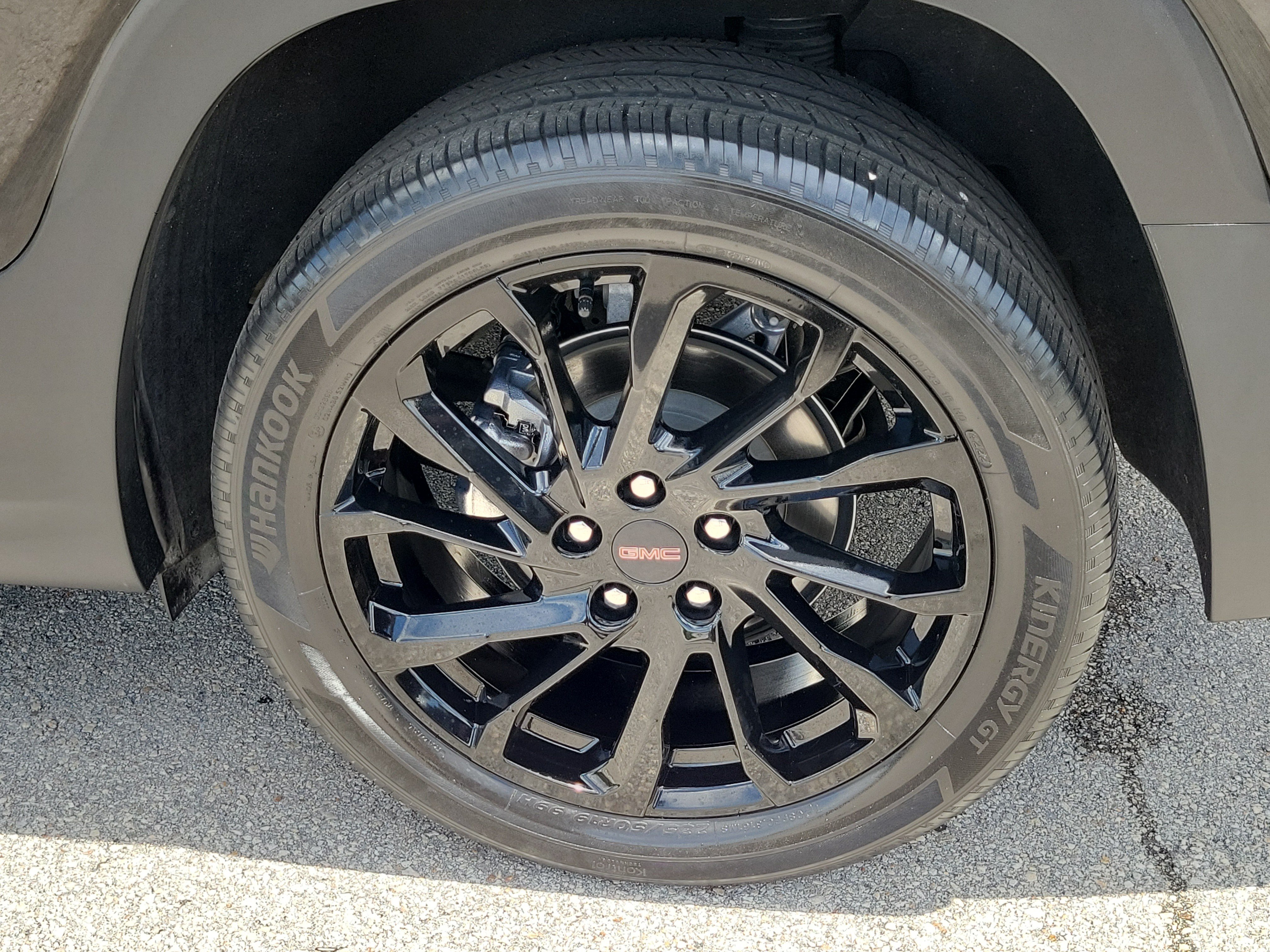 Used 2023 GMC Terrain SLE w/ Driver Convenience Package FWD image 28