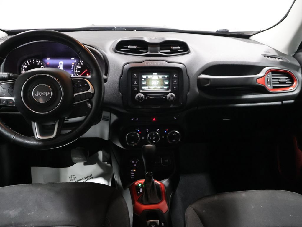 Used 2017 Jeep Renegade Trailhawk w/ Popular Equipment Group AWD/4WD image 15