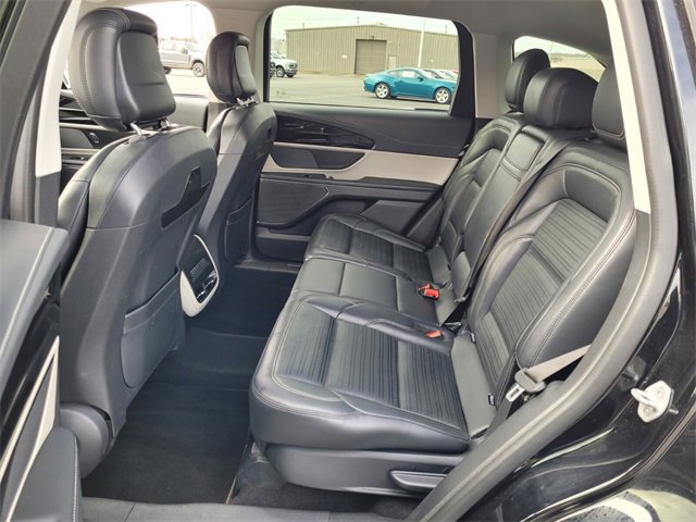 Certified 2024 Lincoln Nautilus Reserve image 9