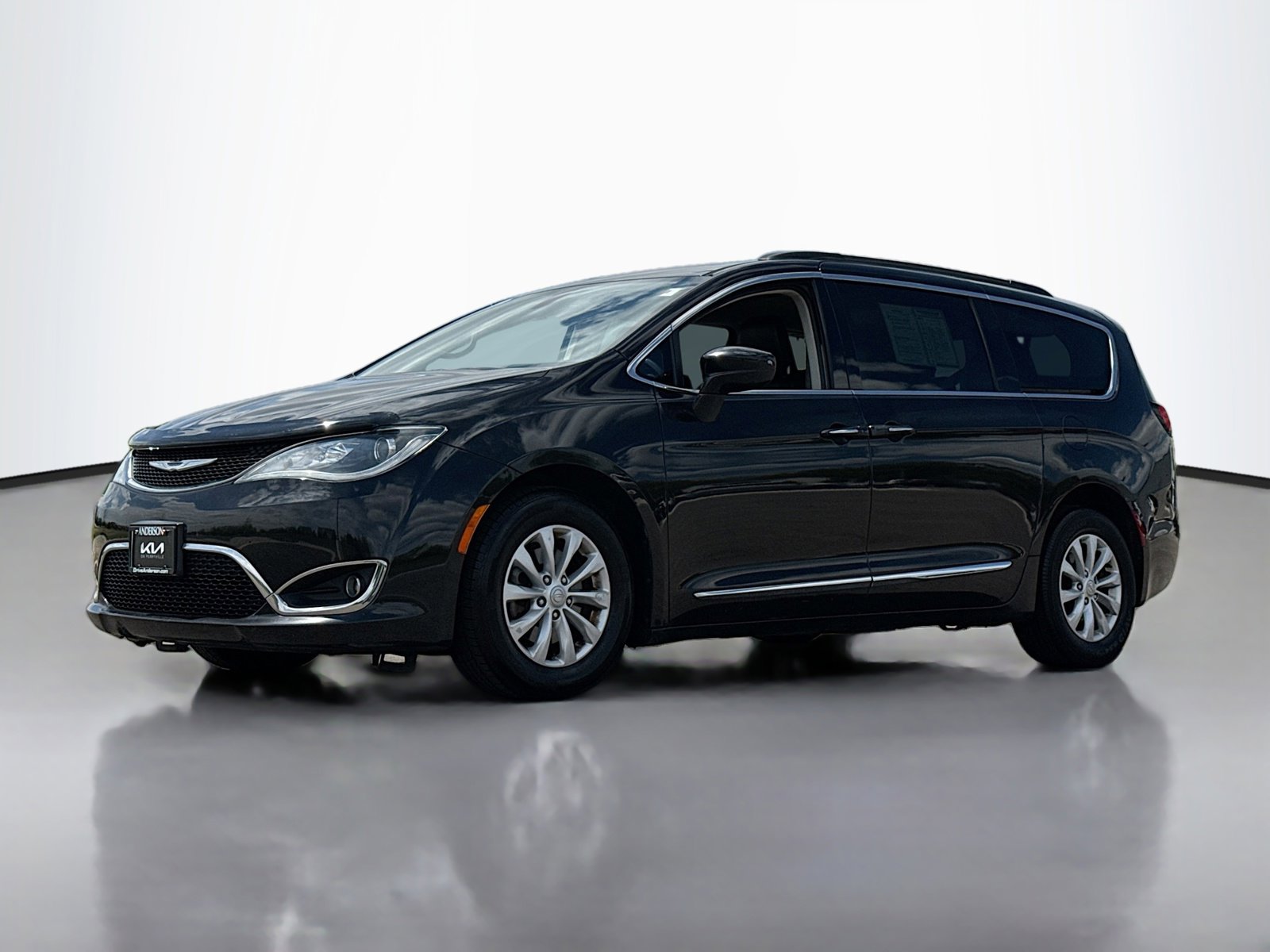 Used 2017 Chrysler Pacifica Touring-L FWD image 12