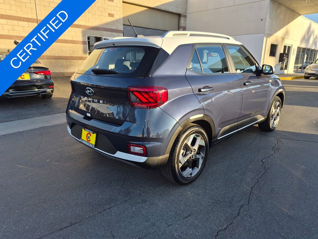 Used 2025 Hyundai Venue Limited image 7