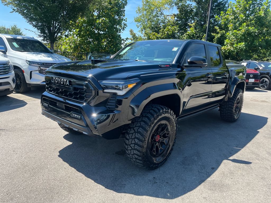 Used 2024 Toyota Tacoma TRD Pro AWD/4WD image 4