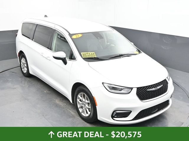 Used 2023 Chrysler Pacifica Touring-L FWD image 42