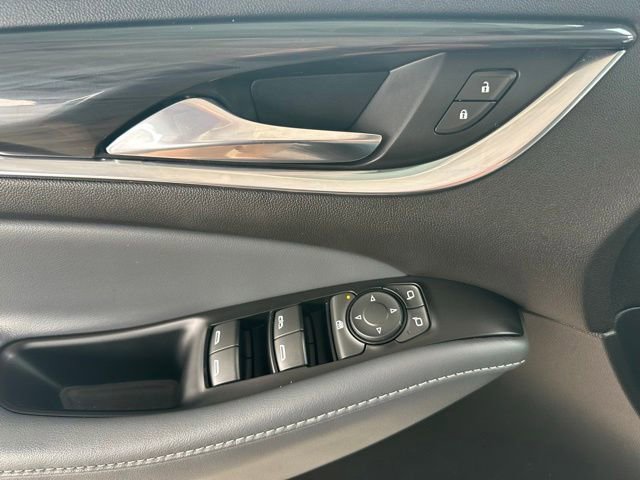 Used 2023 Buick Enclave Essence AWD/4WD image 28