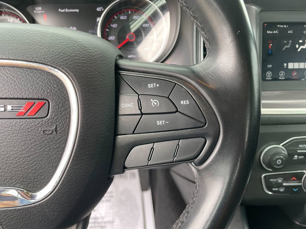 Used 2019 Dodge Charger SXT image 17