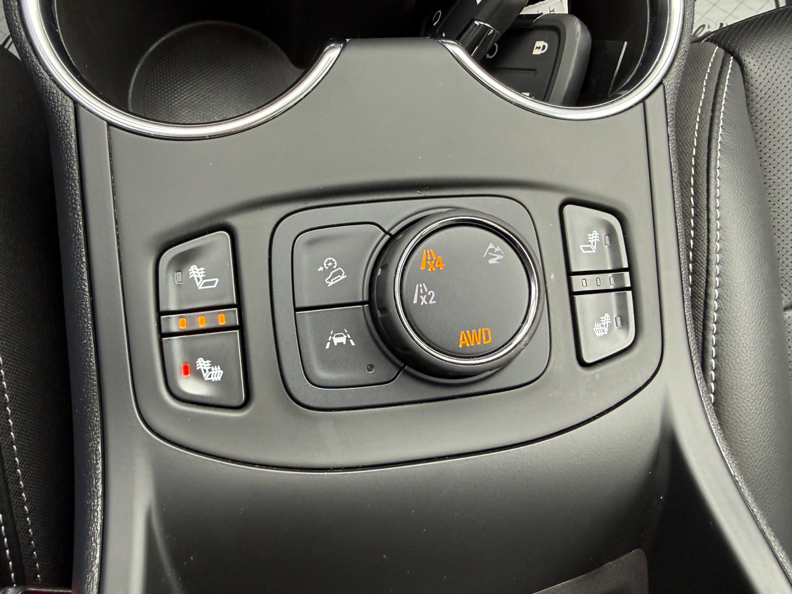 Used 2022 GMC Terrain SLT w/ Elevation Edition image 33