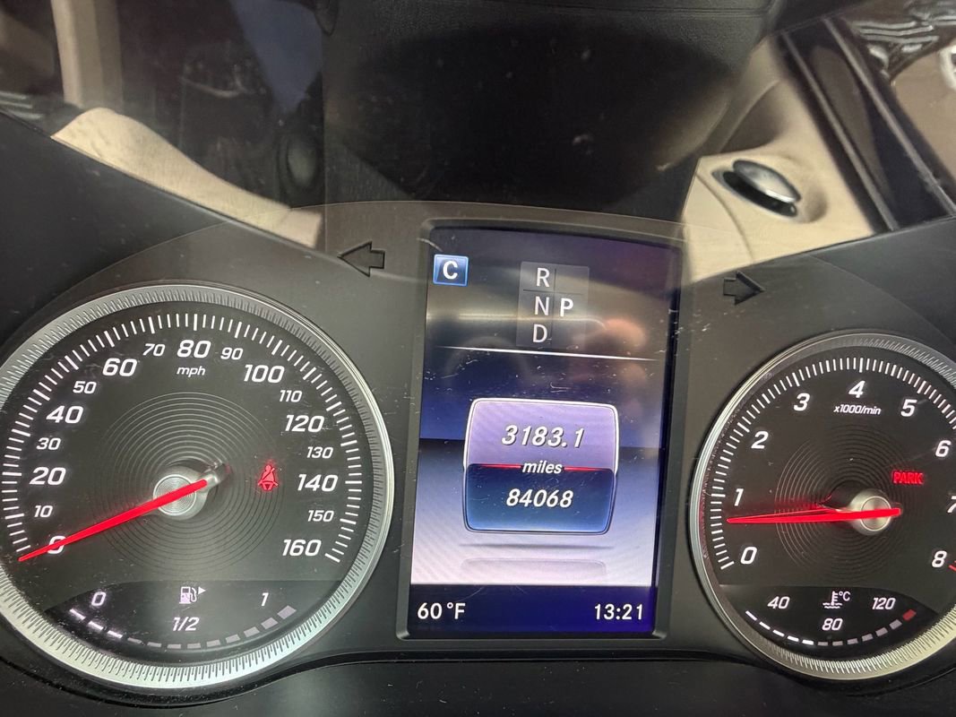 Used 2016 Mercedes-Benz GLC 300 4MATIC image 34