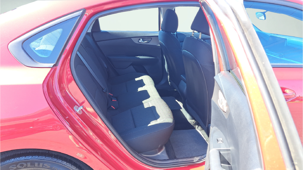 Used 2019 Kia Forte LXS FWD image 14