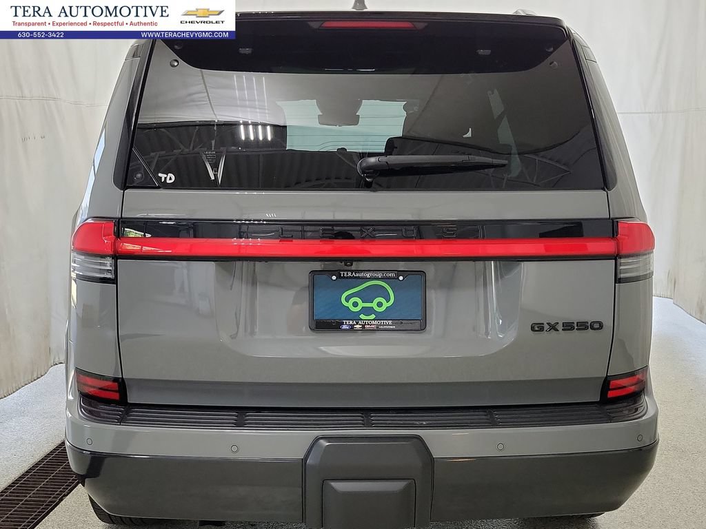 Used 2025 Lexus GX 550 w/ Accessory Package (2T) AWD/4WD image 4