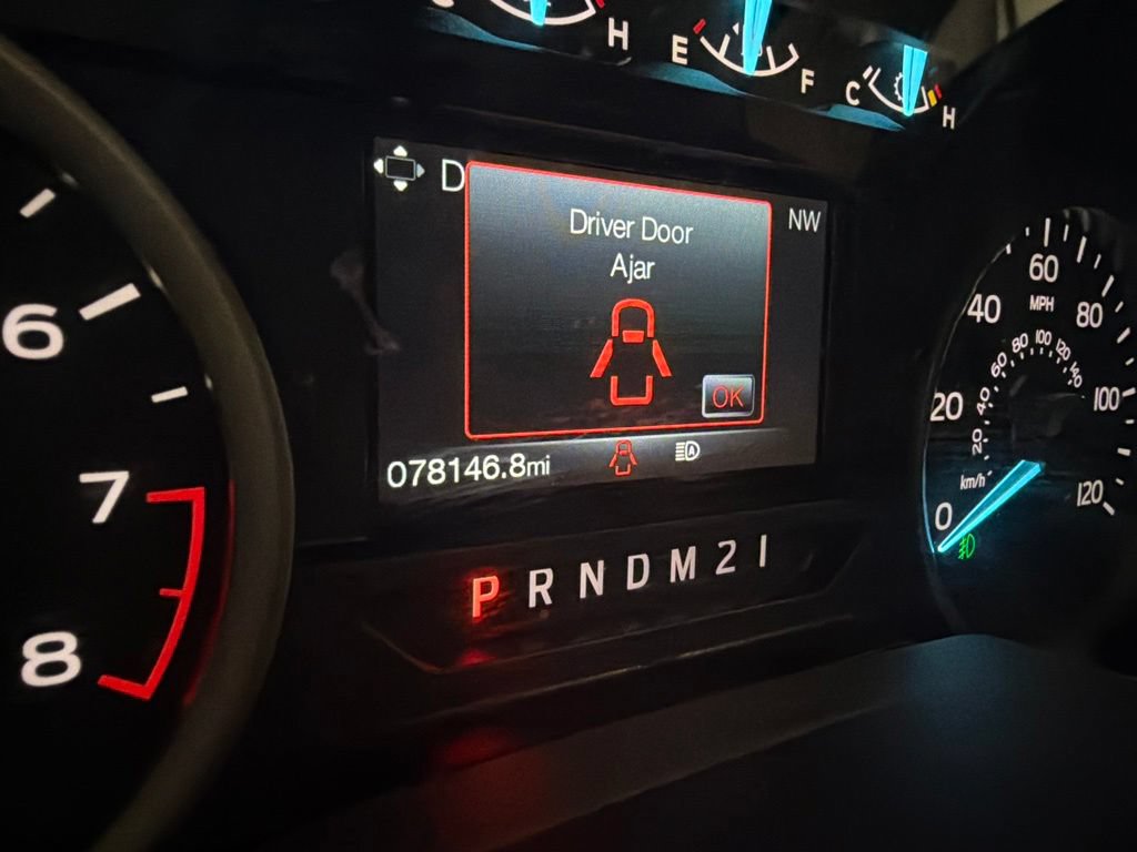 Used 2019 Ford F150 XLT w/ Equipment Group 302A Luxury AWD/4WD image 3