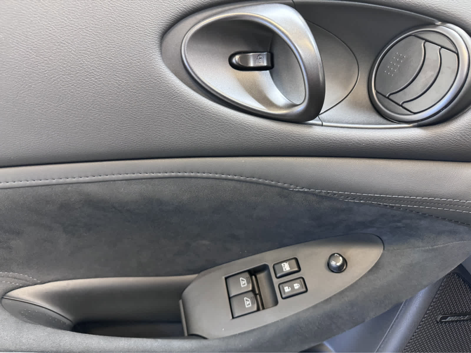 New 2024 Nissan Z Performance w/ Floor Mat Package image 14