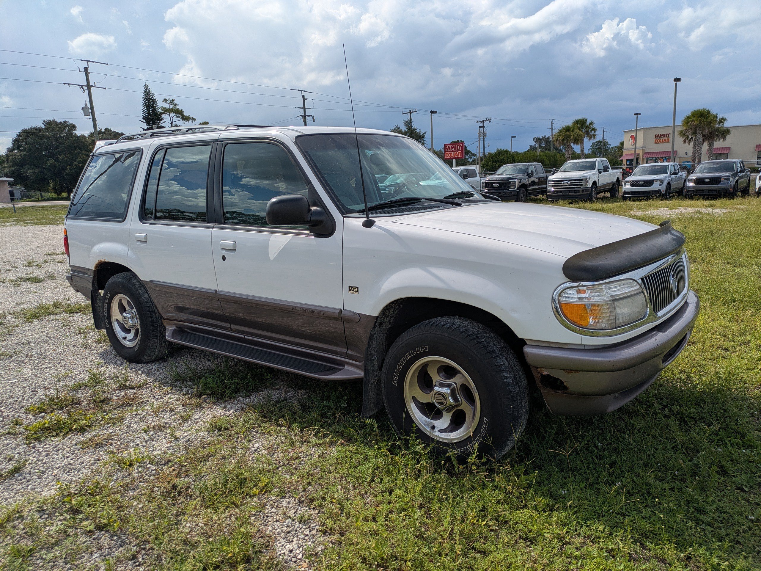 Used 1997 Mercury Mountaineer AWD image 2