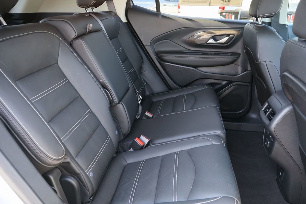Used 2023 GMC Terrain Denali w/ Denali Premium Package image 27