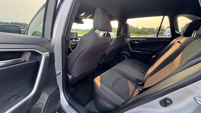 Used 2022 Toyota RAV4 SE w/ SE Grade Weather Package AWD/4WD image 37