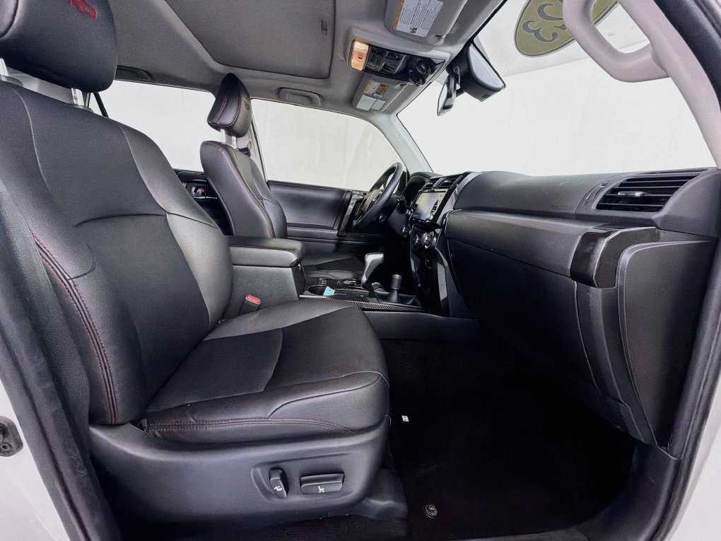 Used 2023 Toyota 4Runner TRD Off-Road Premium w/ Moonroof Package AWD/4WD image 30