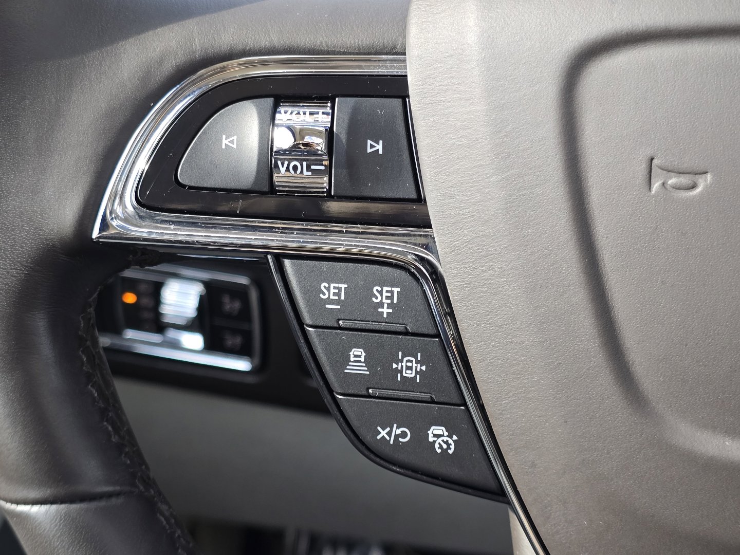 Used 2023 Lincoln Navigator Black Label image 15