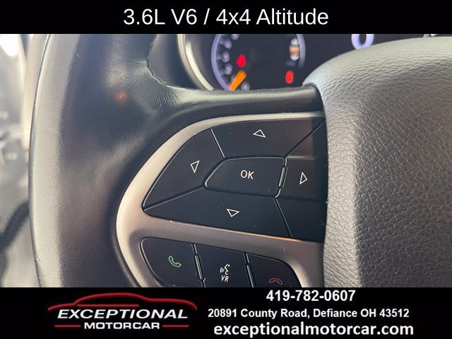 Used 2020 Jeep Grand Cherokee Altitude AWD/4WD image 39