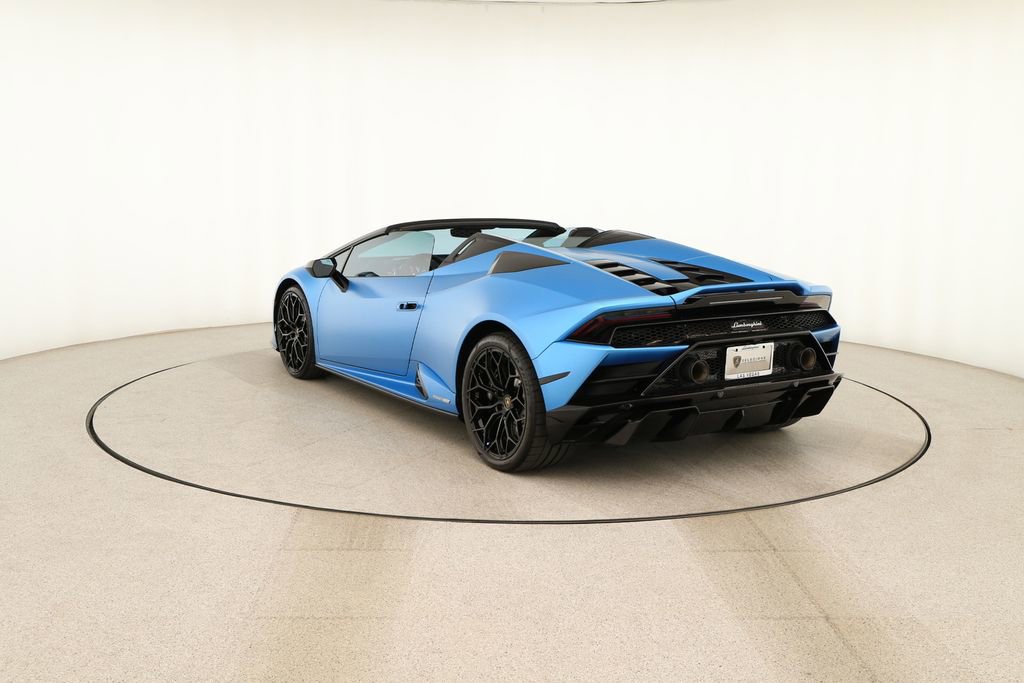 Used 2022 Lamborghini Huracan EVO image 4