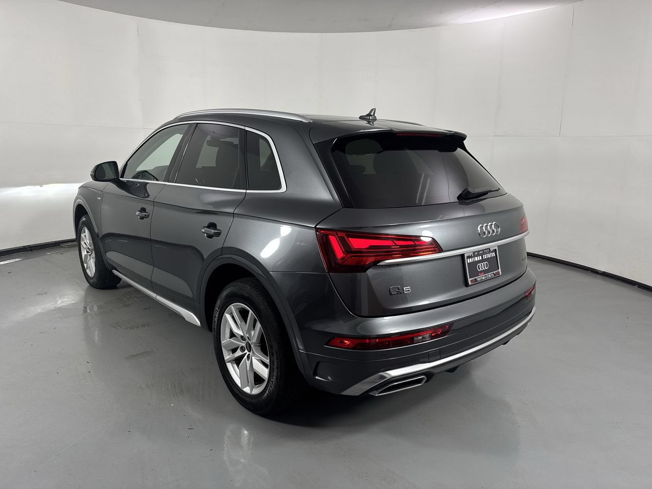 Used 2023 Audi Q5 2.0T Premium w/ Convenience Package AWD/4WD image 5